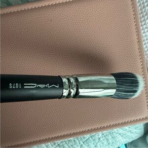 ‼️❤️50% Soft Bristle MAC Makeup Brush